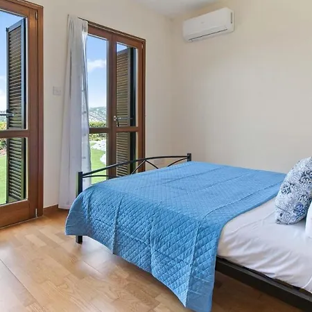 Вилла Fantastic Junior Cz02 Salamis With Gorgeous Views, Aphrodite Hills Куклия