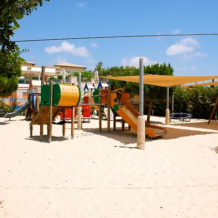 Вилла Fantastic Junior Cz02 Salamis With Gorgeous Views, Aphrodite Hills