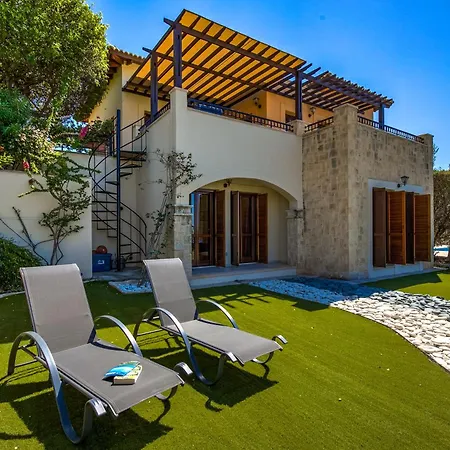 Villa Fantastic Junior Cz02 Salamis With Gorgeous Views, Aphrodite Hills *