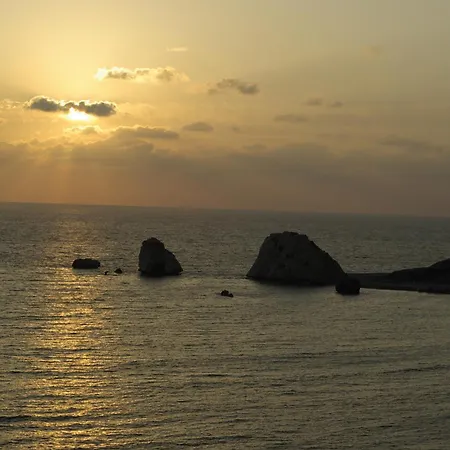 Fantastic Junior Cz02 Salamis With Gorgeous Views, Aphrodite Hills ヴィラ クークリア