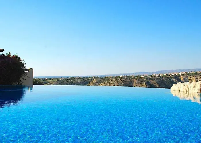 Fantastic Junior Cz02 Salamis With Gorgeous Views, Aphrodite Hills Willa *