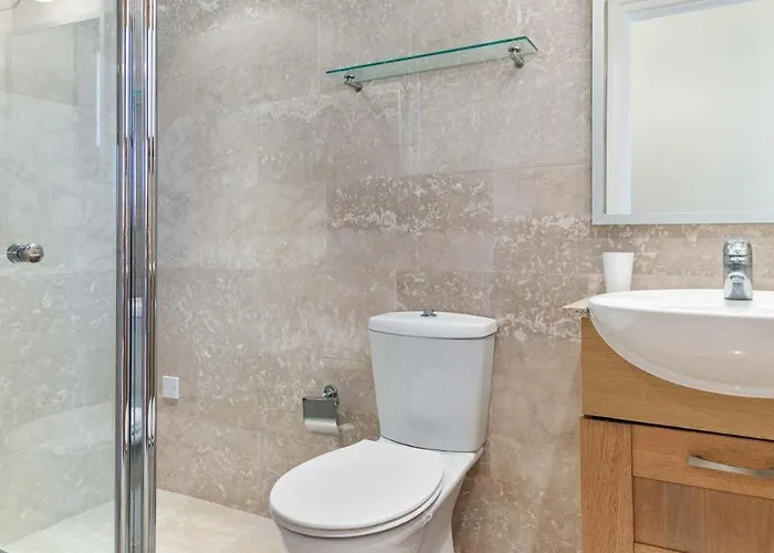 Fantastic Junior Cz02 Salamis With Gorgeous Views, Aphrodite Hills Willa Kuklia