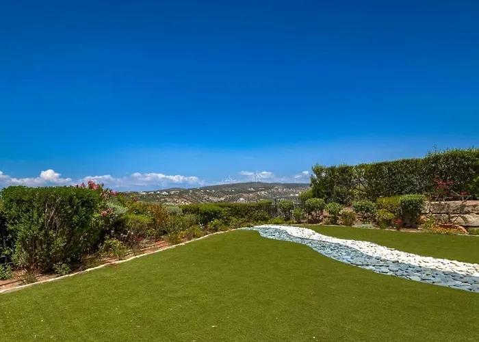 Willa Fantastic Junior Cz02 Salamis With Gorgeous Views, Aphrodite Hills Kuklia