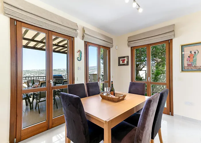 Fantastic Junior Cz02 Salamis With Gorgeous Views, Aphrodite Hills Willa *