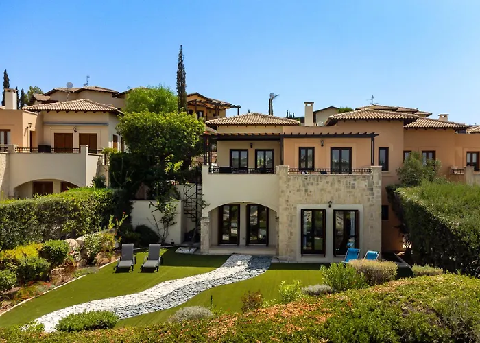 Fantastic Junior Cz02 Salamis With Gorgeous Views, Aphrodite Hills Willa Kuklia