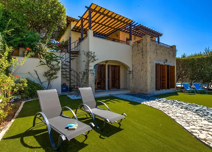 Willa Fantastic Junior Cz02 Salamis With Gorgeous Views, Aphrodite Hills *